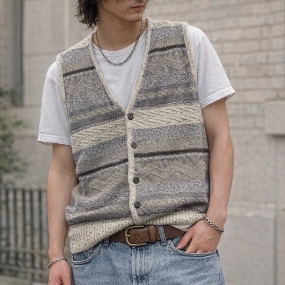 CROFT & BARROW XL Gray, Tan, Brown and Cream Knit Button Vest